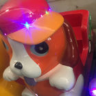 Υψηλή ταλάντευση μηχανών γύρου παιδάκι σκυλιών ασφάλειας ζωική χαριτωμένη μπρος-πίσω