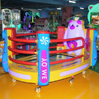 Εσωτερικό βήμα μηχανών Arcade παιδιών διασκέδασης στο παιχνίδι οθόνης