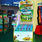 Ο πίθηκος αναρριχείται στο τηλεοπτικό νόμισμα μηχανών Arcade εξαγοράς που χρησιμοποιείται